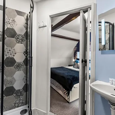 The Beautiful Grape Lane Duplex - Harbour Views