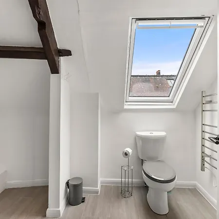The Beautiful Grape Lane Duplex - Harbour Views * וויטבי